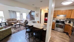 Cub Way-Cozy 1 bedroom with sleeping loft